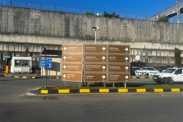 Trabzon Büyükşehir’den turistlere yön gösterecek hizmet