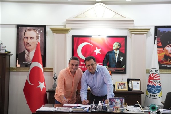 Bahçeşehir Koleji, Dalaman Belediyespor Kadın Voleybol Takımına sponsor oldu
