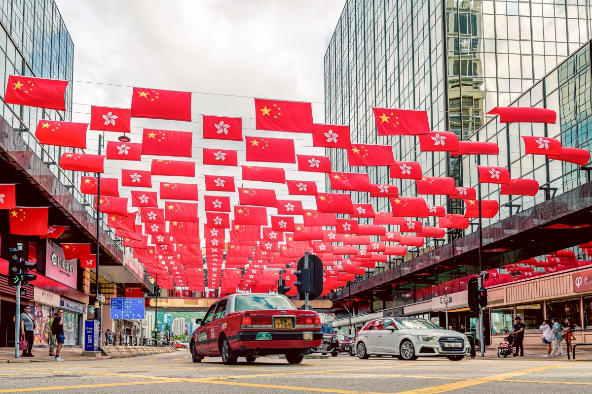 Hong Kong, Çin'e dönüşünün 28. yılını coşkuyla kutluyor