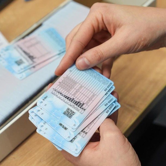 1 Ağustos Uyarısı: Eski Tip Ehliyet Kullanan Milyonlarca Sürücünün Belgesi Geçersiz Sayılacak