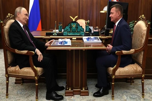 Yetkililer, Rus bakanın görevden alındıktan sonra intihar ettiğini açıkladı