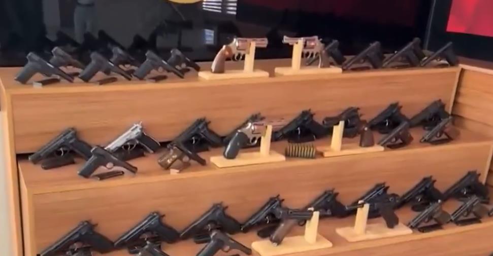 Şanlıurfa’da Silah Kaçakçılarına Ağır Darbe: 65 Ruhsatsız Tabanca Ele Geçirildi