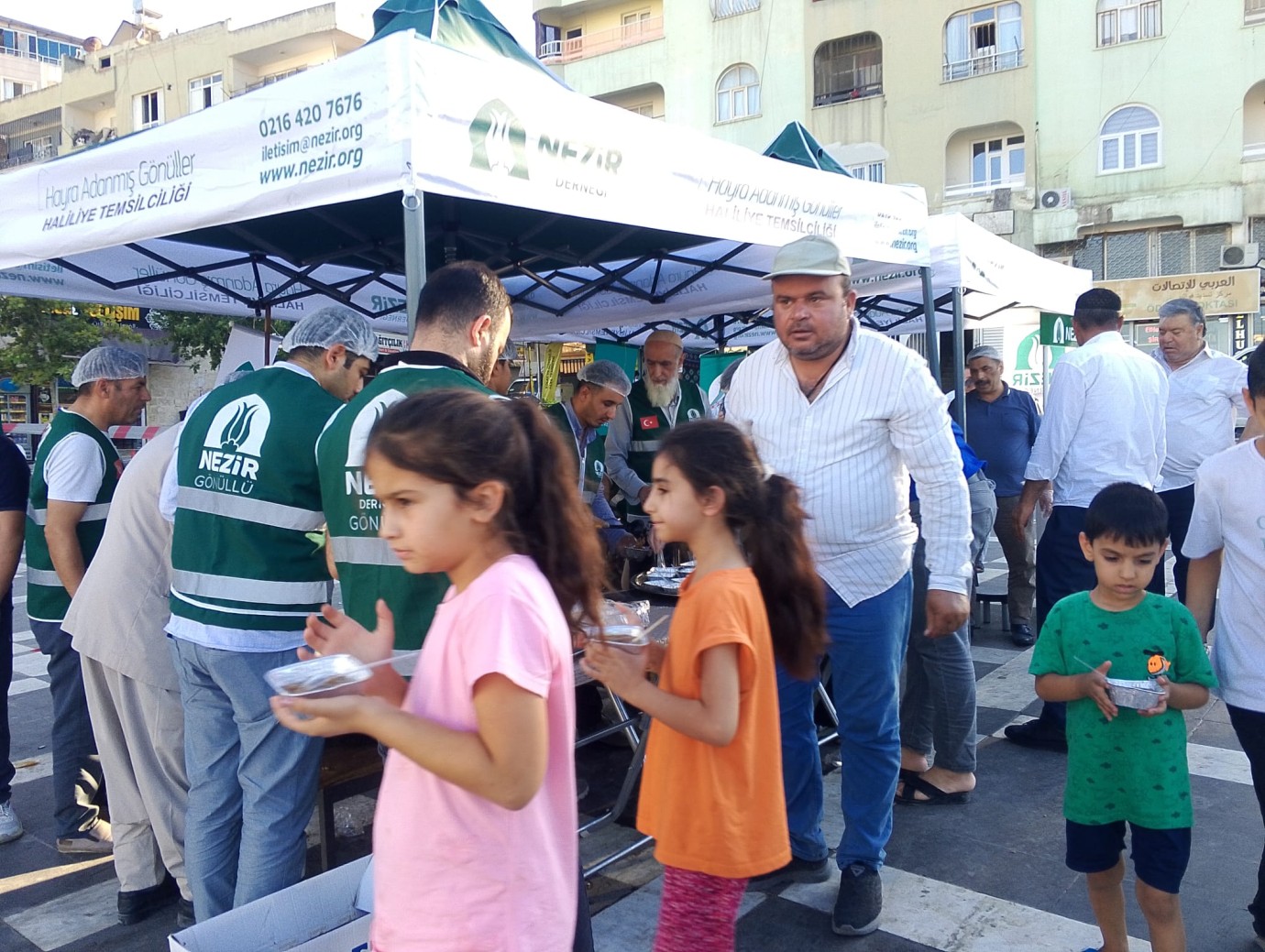 Nezir Temsilciliğinden Aşure Günü Etkinliği: 1200 Kişilik Aşure İkramı