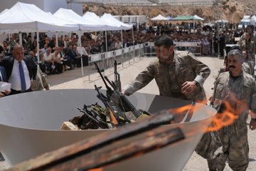 PKK’lı Teröristlerin Mağaradan Çıktığı Anlar Kamerada!