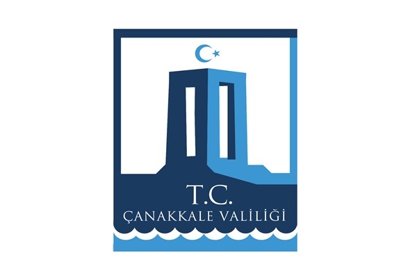 Çanakkale Valiliği: Yangından kaynaklı Tuzla ve Taşağıl köyleri tedbiren tahliye edildi
