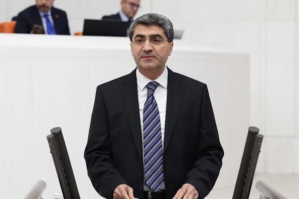 Ekmen: Toplumsal bir alarm durumuyla karşı karşıyayız