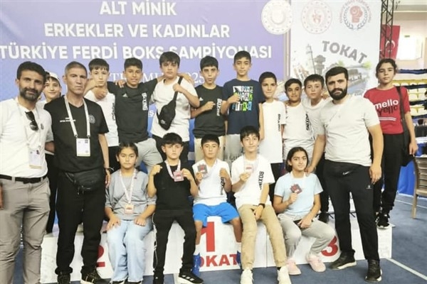Erzurumlu boksörlerden Türkiye Şampiyonası’nda başarı
