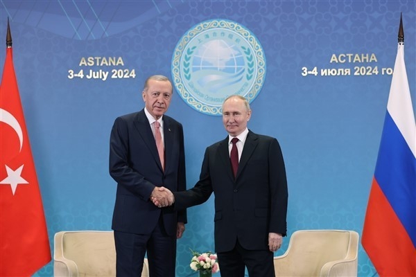 RIA: Türkiye, Rusya, ABD ve Ukrayna liderlerinin Türkiye'de bir araya gelmesini bekliyor