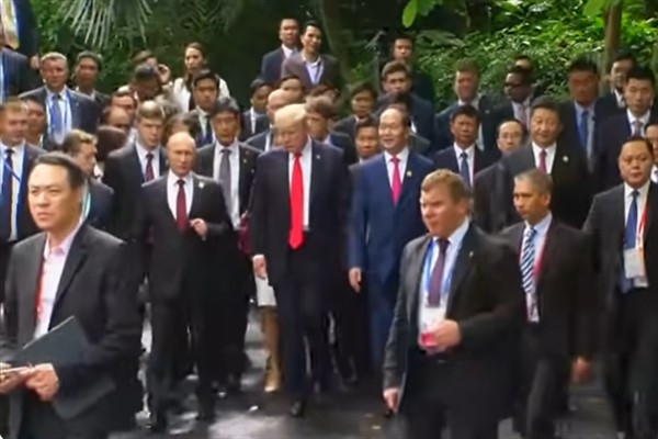 Trump, Putin'in Zelenski ile görüşmeyi reddetmesine rağmen Putin ile görüşmeye hazır