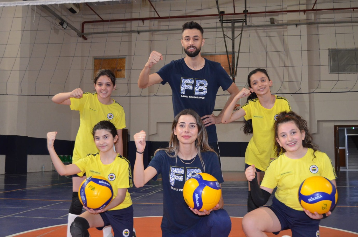 Şanlıurfa Fenerbahçe Voleybol Spor Okulu – Geleceğin Yıldızlarını Yetiştiriyor