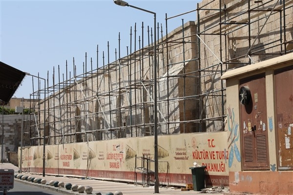 Şanlıurfa'da depremden zarar gören camiler onarılıyor