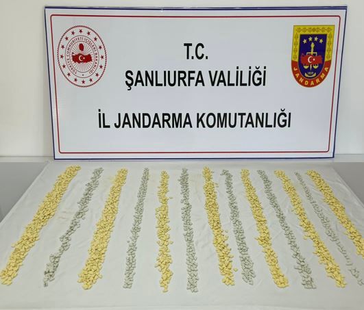 Şanlıurfa Jandarması ve MİT’ten Ortak Operasyon: 3.500 Uyuşturucu Hap Ele Geçirildi