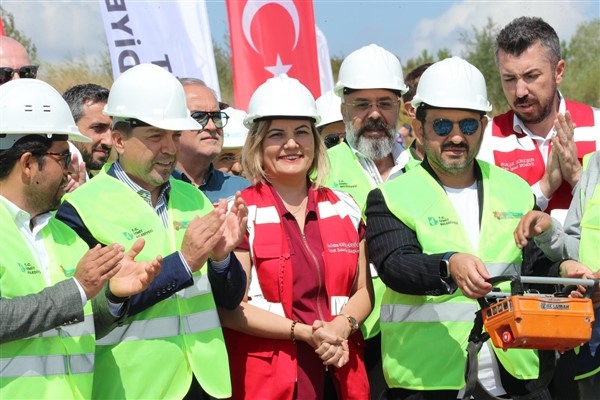 İzmit Belediyesi pati dostları için yaşam alanının temelini attı