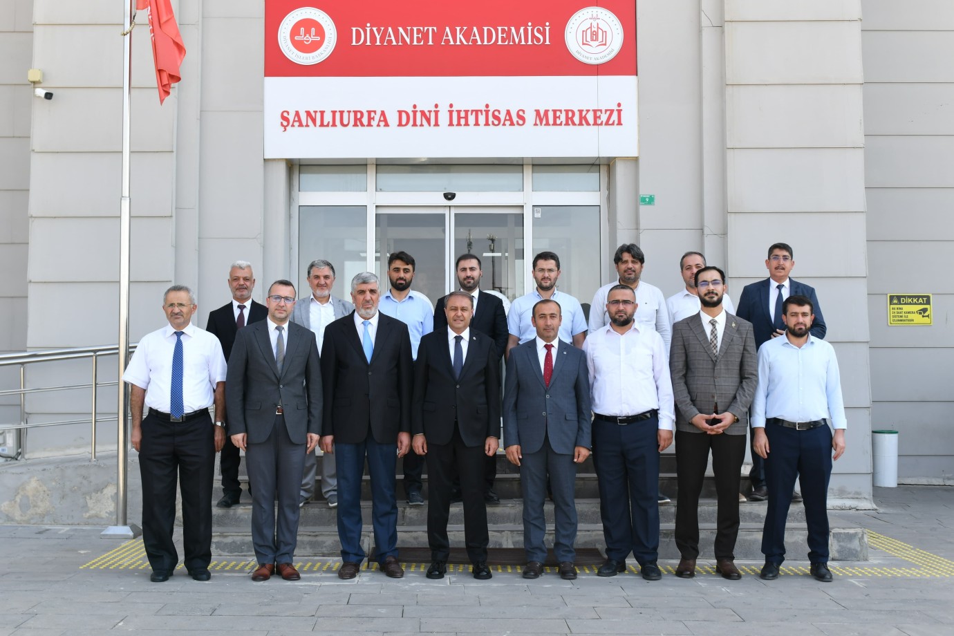 *DİYANET AKADEMİSİNDE YENİ EĞİTİM DÖNEMİ BAŞLADI*
