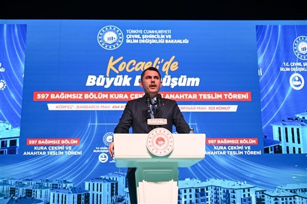Bakan Kurum, eski CHP Genel Başkanı Çetin ile görüştü