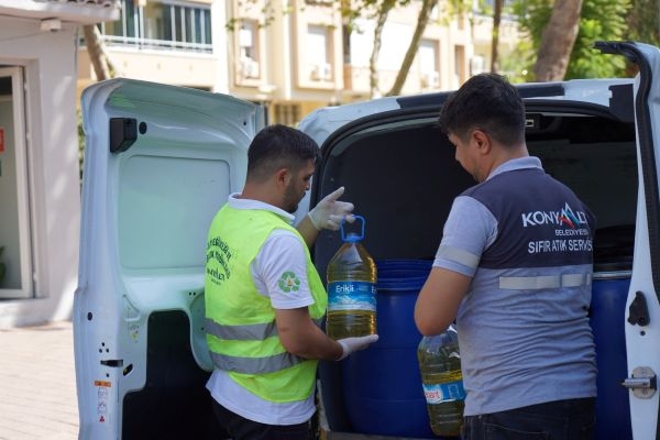 Konyaaltı’nda atık yağlar geri dönüştürülüyor