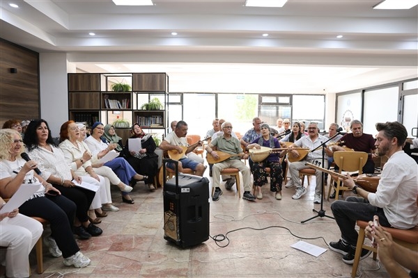 ESMEK kursiyerlerinden konser