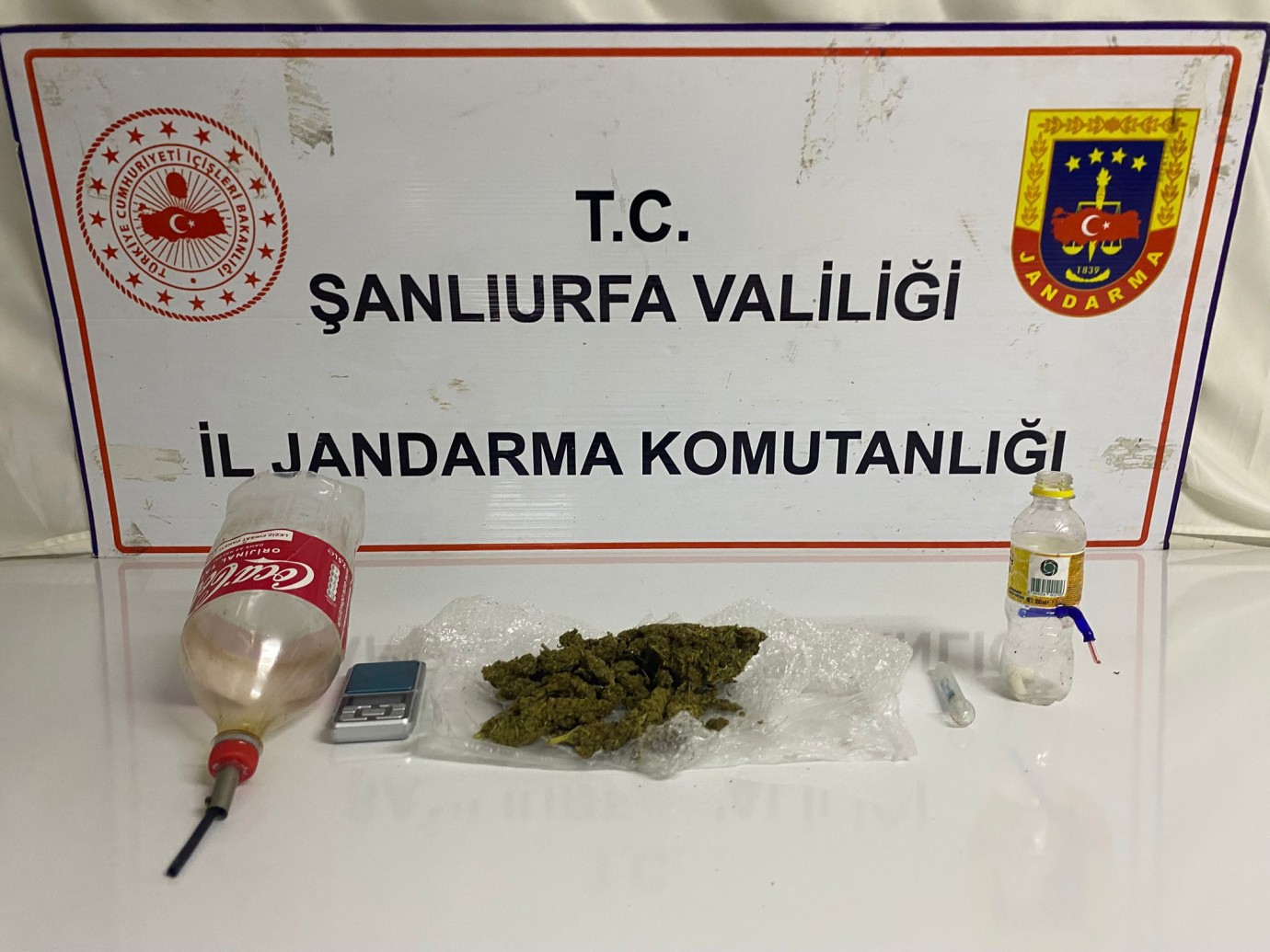 Şanlıurfa’da Jandarmadan Narkotik Operasyonu: 8 Şüpheli Yakalandı