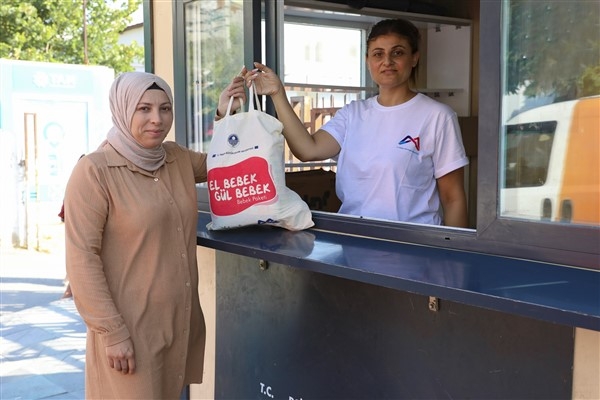 Mersin'de &Prime;El Bebek Gül Bebek&Prime; projesi