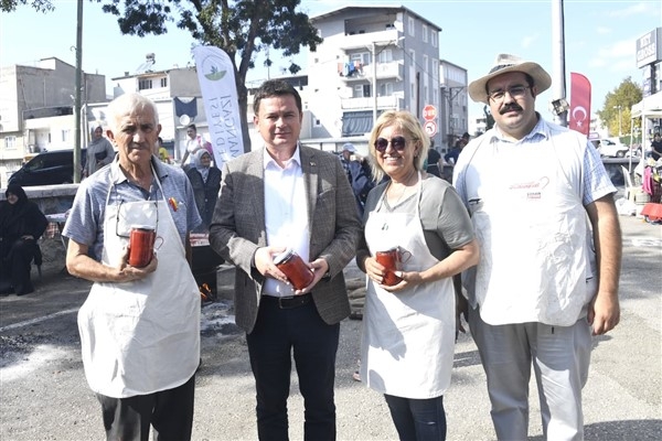 Osmangazi Belediyesi’nden “Malzemeler Bizden, Salça Yapması Sizden” projesi