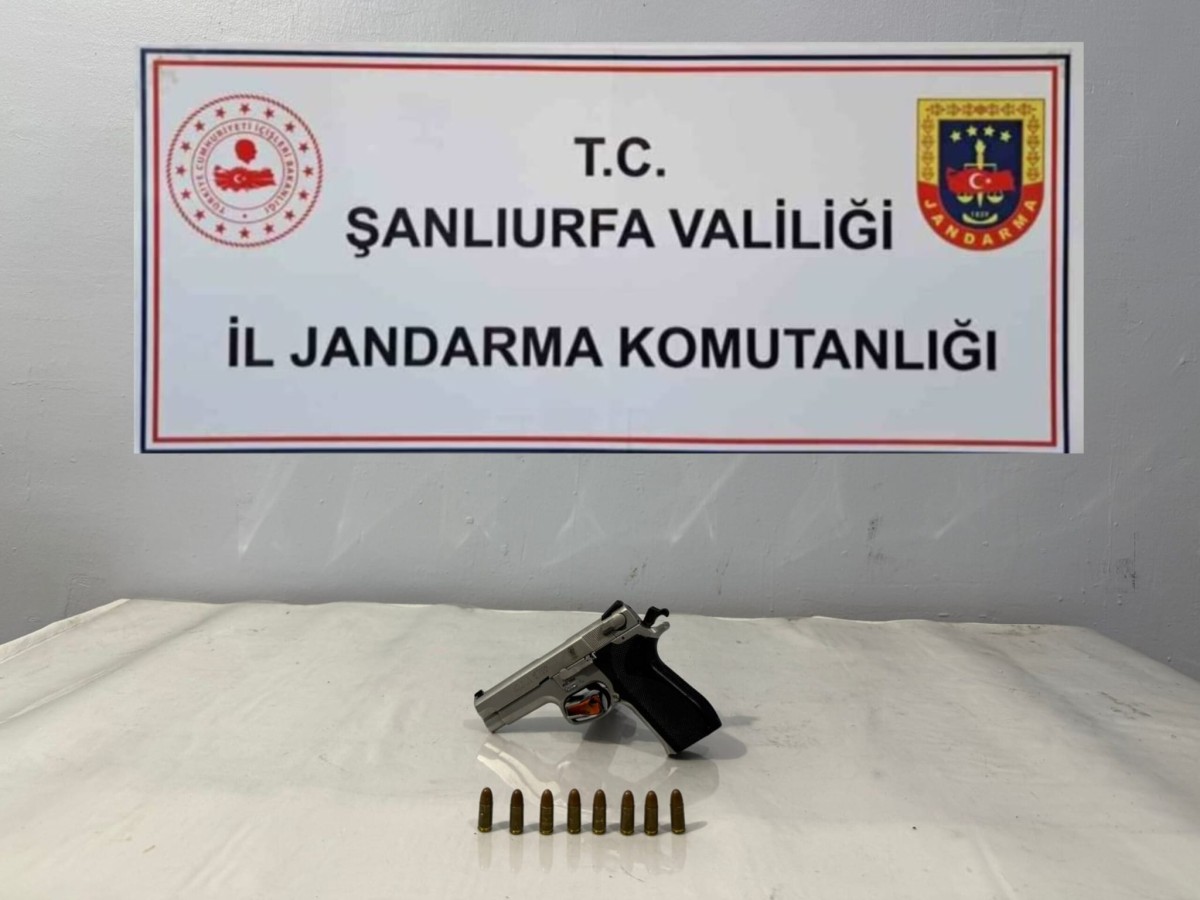 Viranşehir’de Ruhsatsız Tabanca Ele Geçirildi