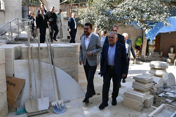 Başkan Büyükkılıç'tan tarihi Boğazkesen Camisine ziyaret