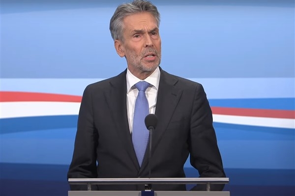 Schoof: Ukrayna'nın sürekli desteğimize ihtiyacı var