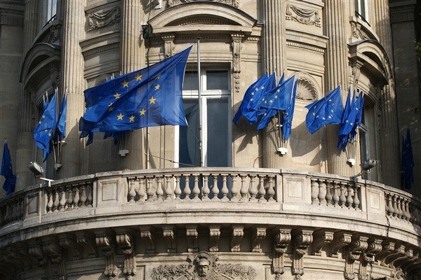 AB Ukrayna'ya iki yılda 90 milyar euroluk yardım paketini onayladı