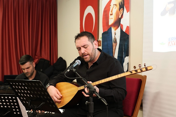Osmangazi’de “Anadolu'nun Türkü Yolları&Prime; programı sahnelendi