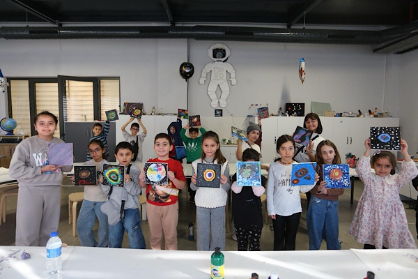 Kepez’de karne tatili bilim, sanat ve teknoloji atölyeleriyle başladı