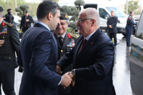Güler, Özdemir Bayraktar’ın anısına hazırlanan belgesel gösterimine katıldı