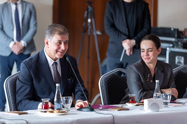 Başkan Tugay: Asla teslim olmamalı, haksızlığı kabullenmemeliyiz