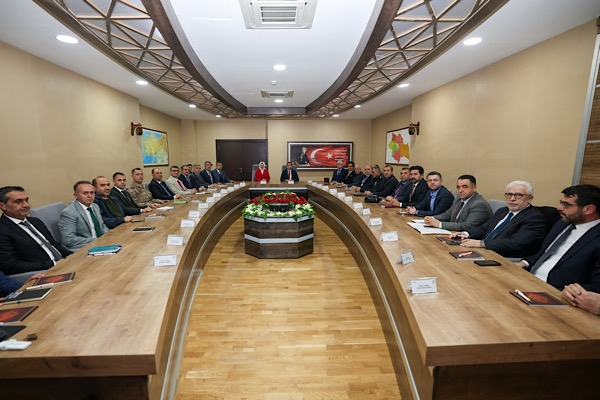 Siirt’te “Muhtarlar Akademisi” programı için hazırlık toplantısı yapıldı