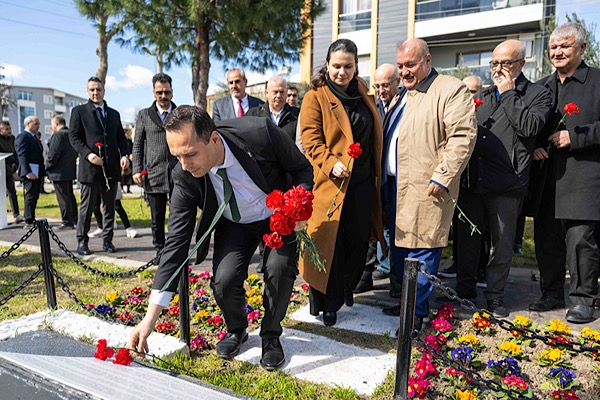 Bornova’da Hocalı Katliamı’nın 33. yılına özel anma programı düzenlendi