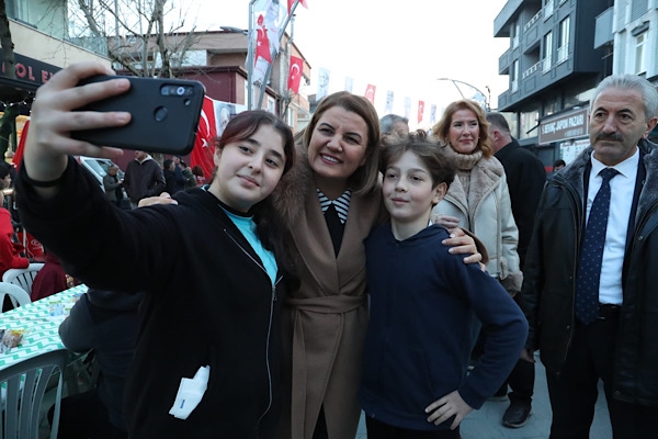 Başkan Hürriyet, Alikahya’da iftar programına katıldı