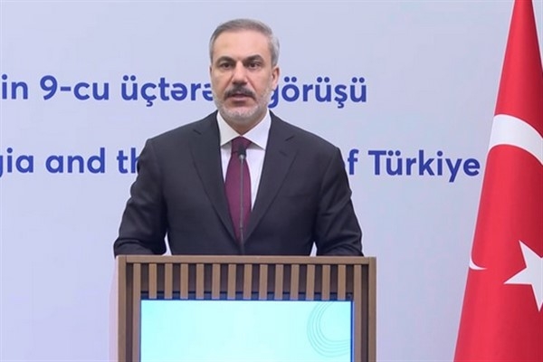 Bakan Fidan, Pakistanlı Mevkidaşı Dar ile Riyad’da görüştü