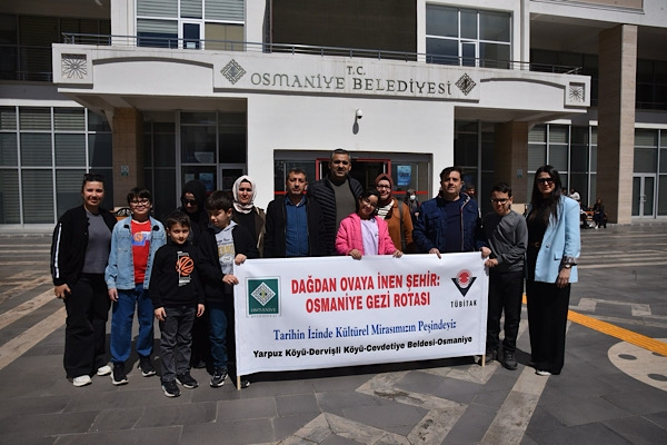 Osmaniye'de öğrenciler için &Prime;Tarihin İzinde Adım Adım&Prime; gezisi düzenlendi