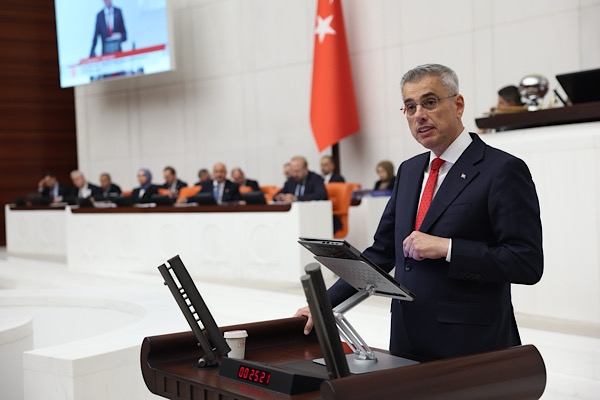Memişoğlu: Gelecek, bilgiyi şifaya dönüştüren Türkiye’nin olacak