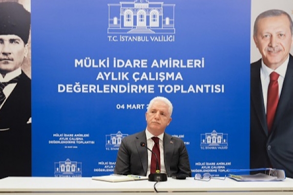 Vali Gül, Sultanahmet Turizm Polisi Noktası'nı ziyaret etti