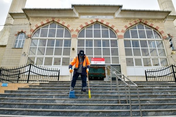 Esenyurt’ta Bayram öncesi temizlik çalışması gerçekleştirildi