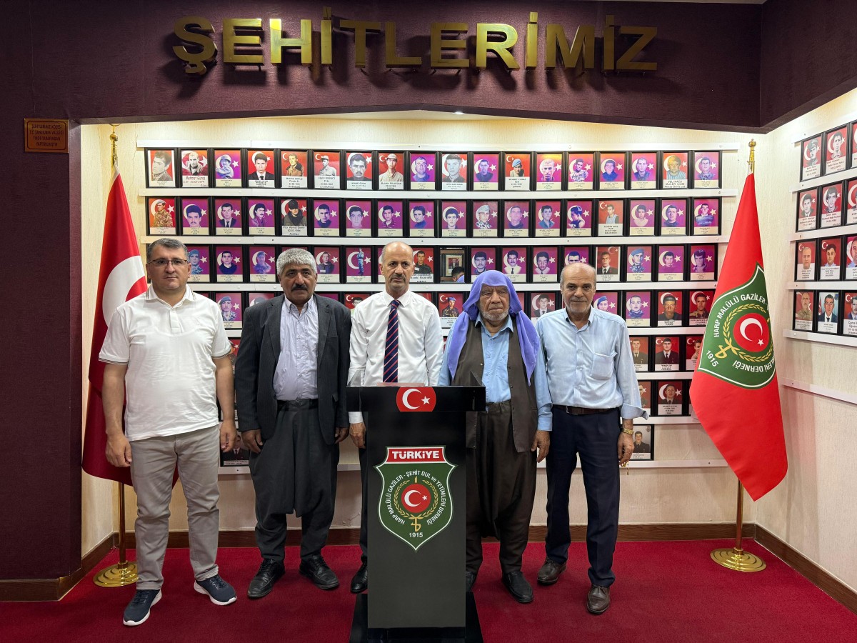 Şanlıurfa Şehit Gazi Ailelerde Geleneksel Bayramlaştı