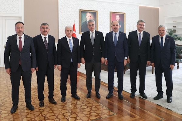 Başkan Altay, Ankara’da temaslarda bulundu