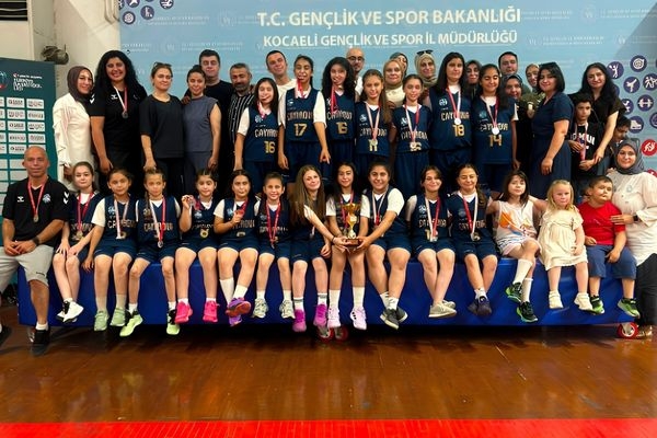 Çiftçi: Çayırova Belediyesi sporcuları başarılarına yenilerini ekledi