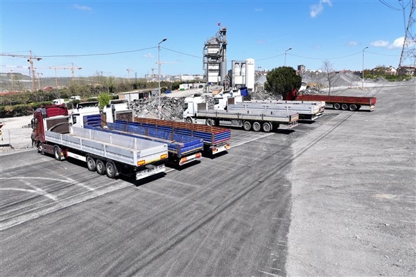 Esenler’de büyük araçlara yönelik yeni otopark hizmete açıldı