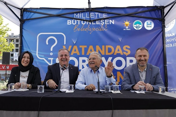 Başkan Büyükkılıç, Hacılar’da vatandaşlarla bir araya geldi