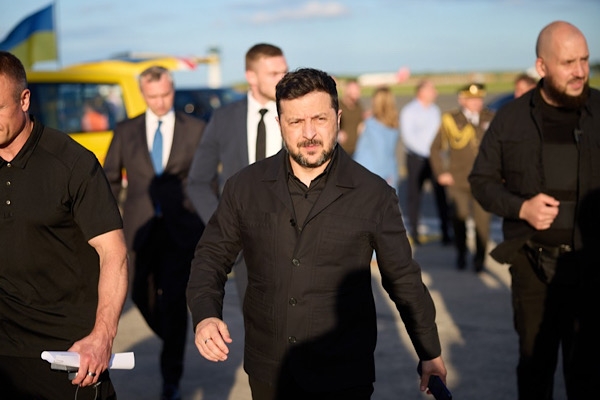 Zelenski: Avrupa Birliği ile aktif olarak diyalog halindeyiz