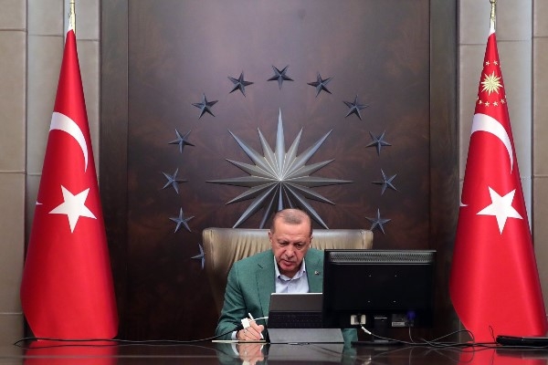 Cumhurbaşkanı Erdoğan, Singapur Başbakanı Wong ile bir araya geldi