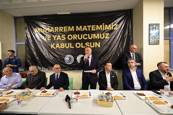 İBB Başkanvekili Aslan, Kartal Cemevi’nde vatandaşlarla buluştu