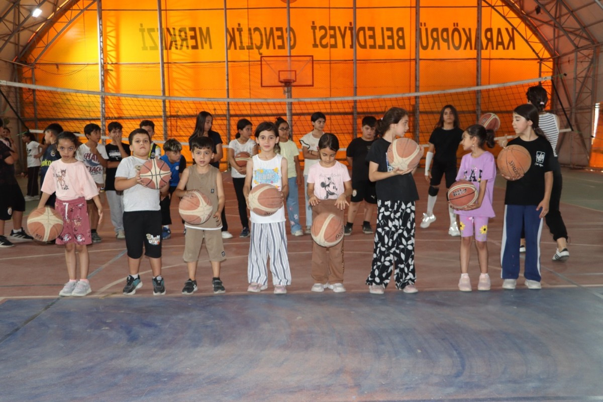 KARAKÖPRÜ'DE YAZ SPOR KURSLARINA YOĞUN İLGİ