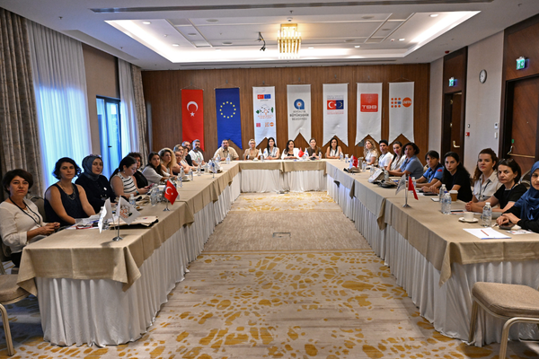 Antalya'da Kadın Dostu Kentler için yerel eşitlik eğitimi düzenlendi